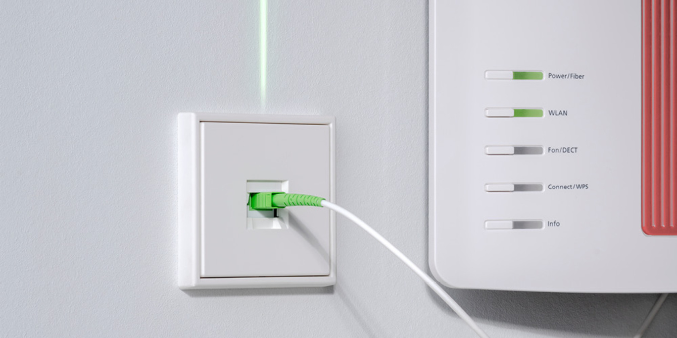 Die neuen Glasfaser-Anschlussdosen bei HT-Elektrotechnik in Kleinwallstadt