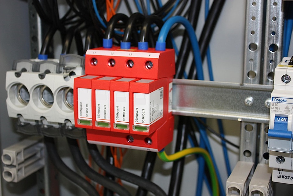 U berspannungsschutz bei HT-Elektrotechnik in Kleinwallstadt