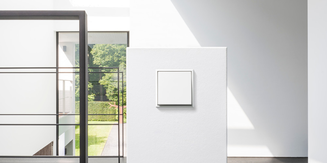 JUNG Schalterprogramme bei HT-Elektrotechnik in Kleinwallstadt